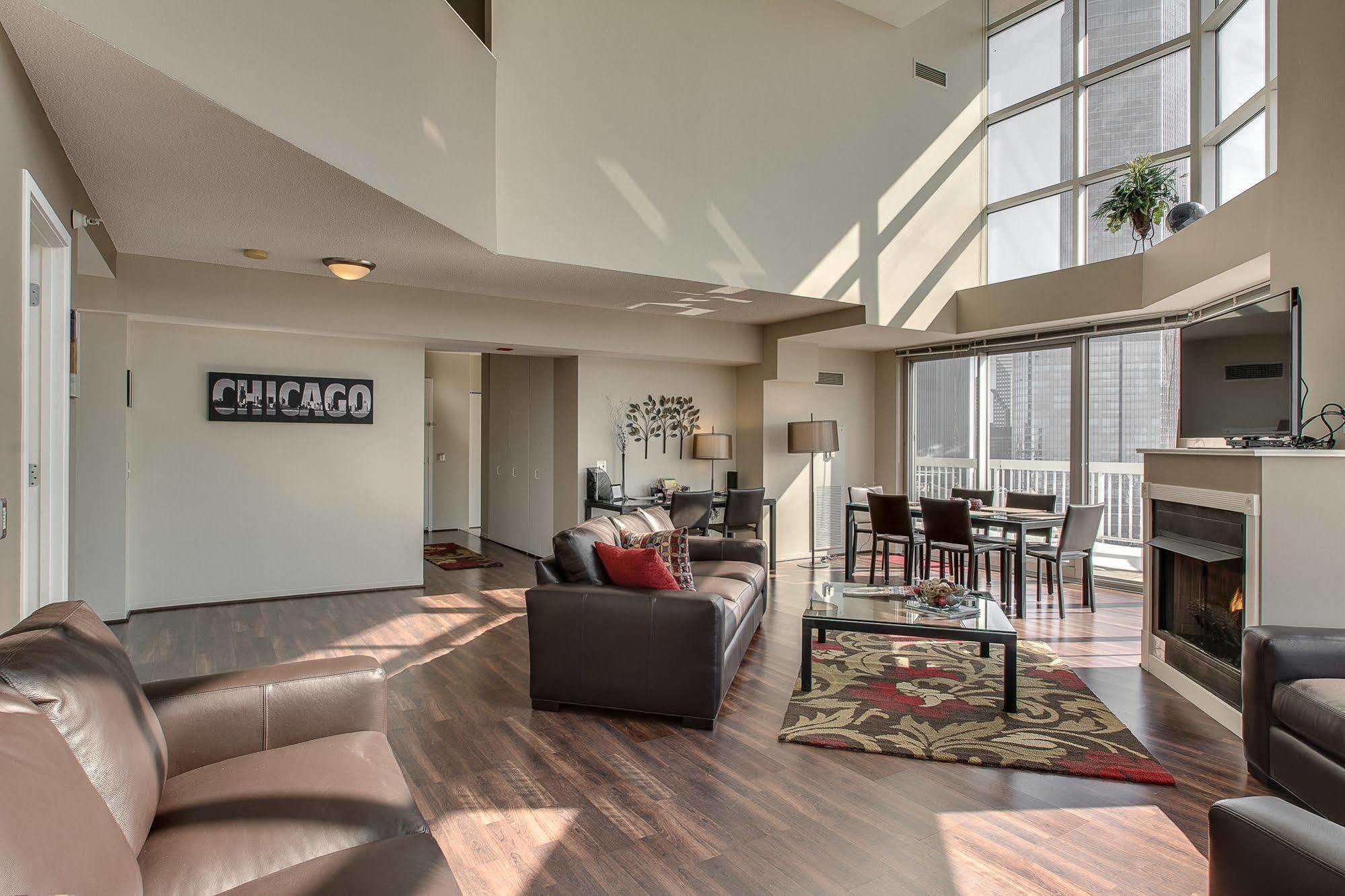 The Penthouse At Grand Plaza Aparthotel Chicago